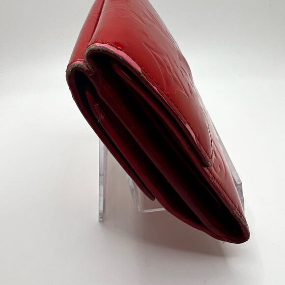 GUC Louis Vuitton Red Vernis Trifold Wallet - Picture 3 of 9